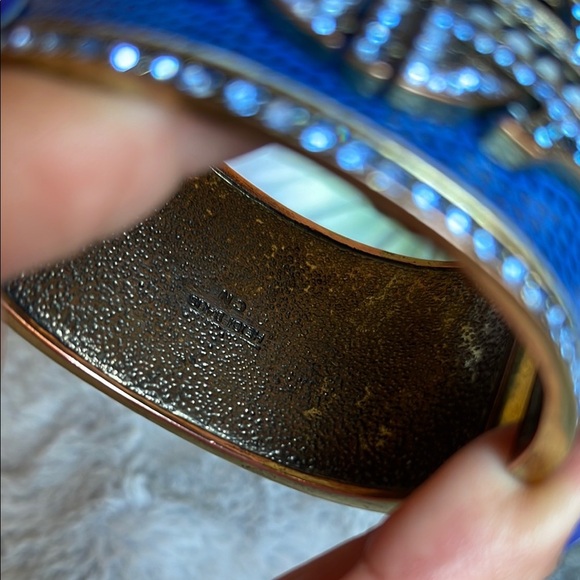 Elegant Blue and Silver Bracelet - Picture 4 of 8